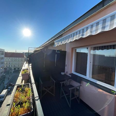 Andel Studio With Terrace Praga Exterior foto